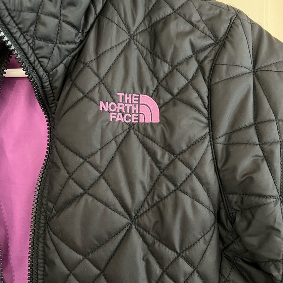 The North Face Quilted Puffer Jacket - Picture 2 of 3